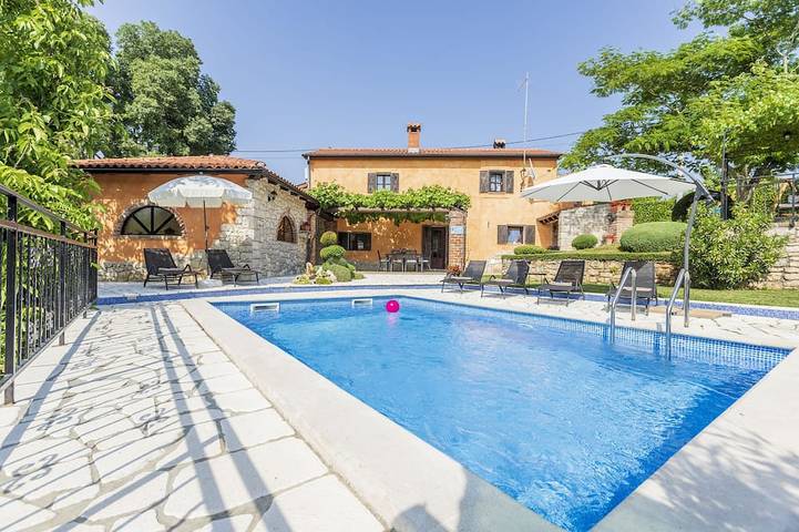 Maison de vacances pour 6 personnes, avec terrasse et jardin, animaux acceptés - 1
