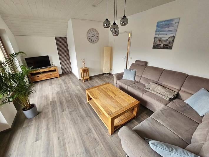 Ferienwohnung für 7 Personen, mit Balkon und Ausblick in Zell
