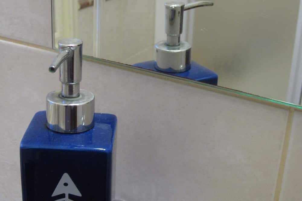 Endless seaviews and private pool -- and a stroll to Coral Bay! in Peyia, Südzypern