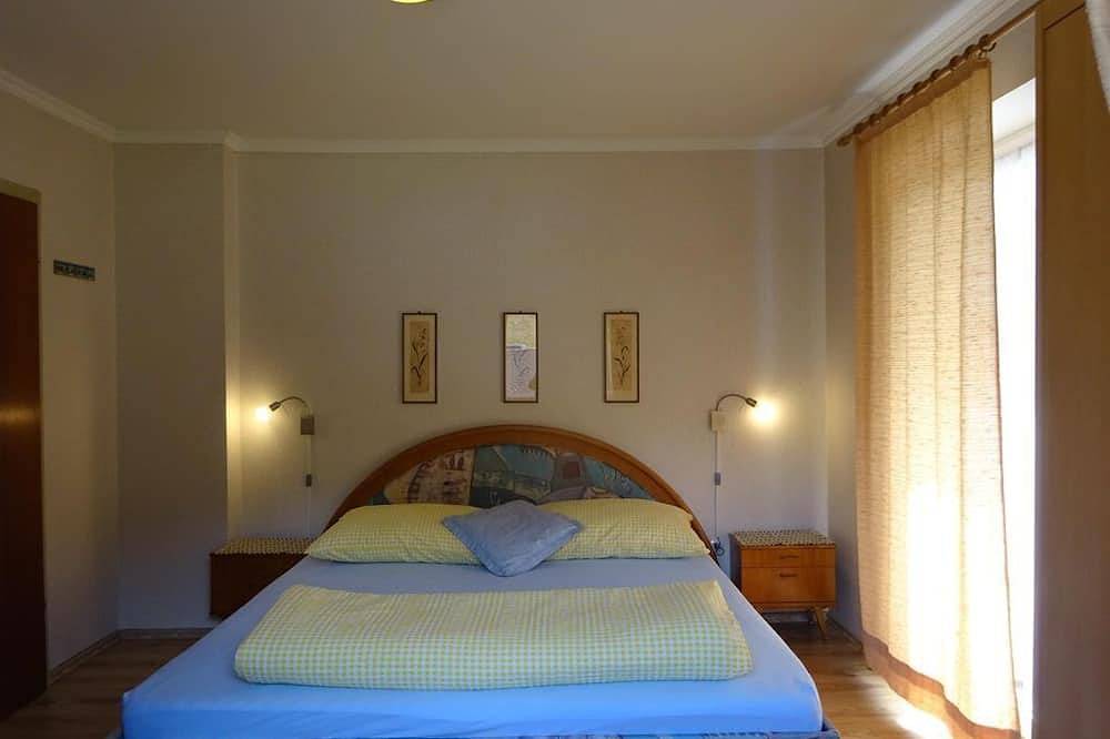 Ganze Wohnung, Apartment 1.St. /2 Schlafräume/Dusche, Wc - Else Weissbacher, Appartements in Loferer und Leoganger Steinberge, Lofer