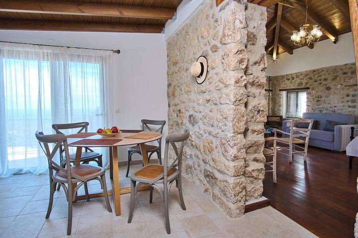 Villa für 6 Personen, mit Garten und Ausblick, kinderfreundlich in Parga
