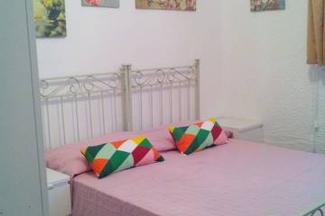 Villa for 4 Guests in Siena, Via Francigena, Picture 1