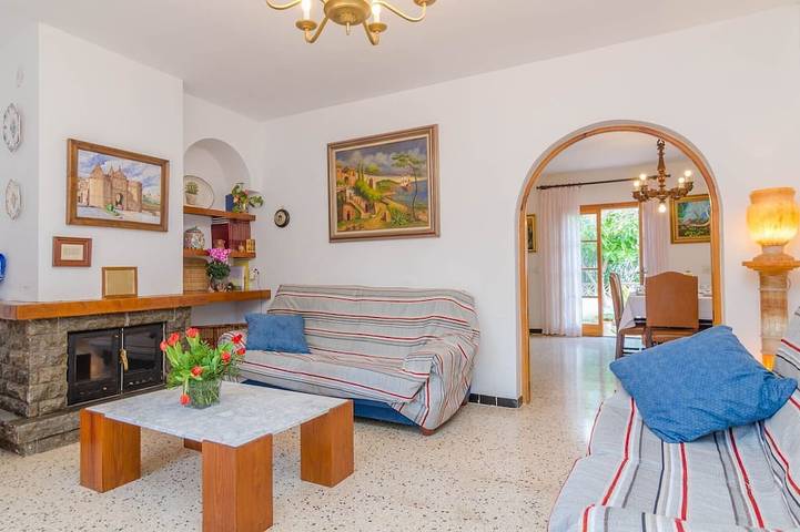 Villa for 8 people, with garden - 1