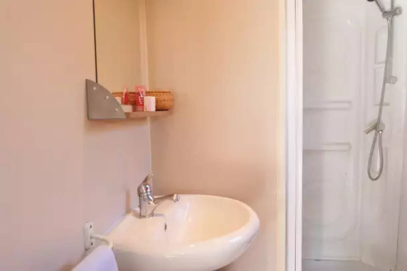 Camping 3 étoiles - eebafa in La Bergerie, Hyeres