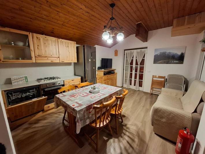 Gîte pour 4 personnes, avec Balcon et Vue dans Serina