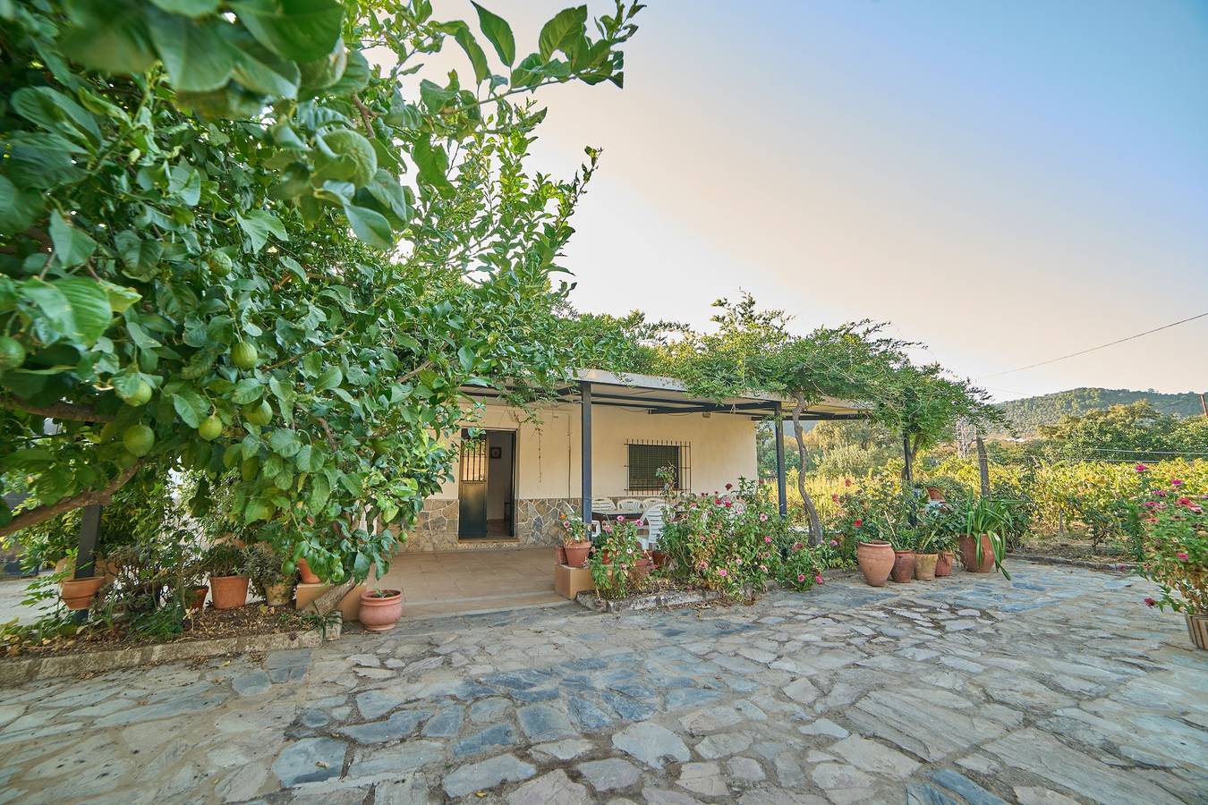 Casa de vacaciones 'Huerta del Sol' con piscina privada, balcón y aire acondicionado in Aracena, Sierra de Aracena y Picos de Aroche