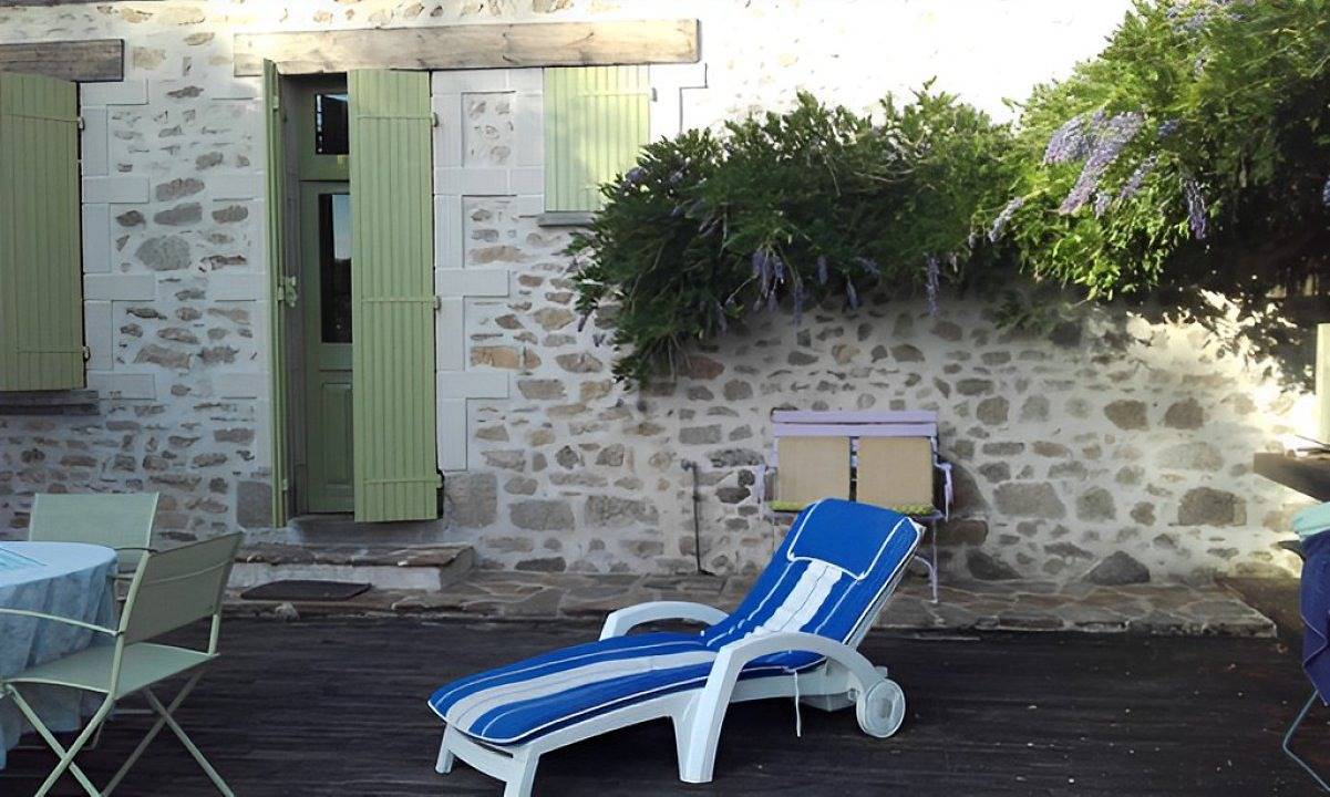 Chez Claire - Suite vue jardin in Région de Guéret