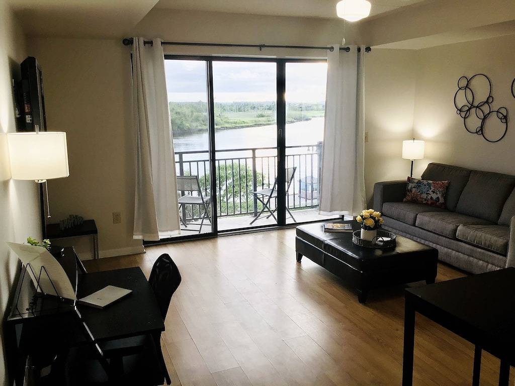 Ganze Wohnung, Dt~ Free on-site parking~ Balcony river views~Wifi in Wilmington, New Hanover County