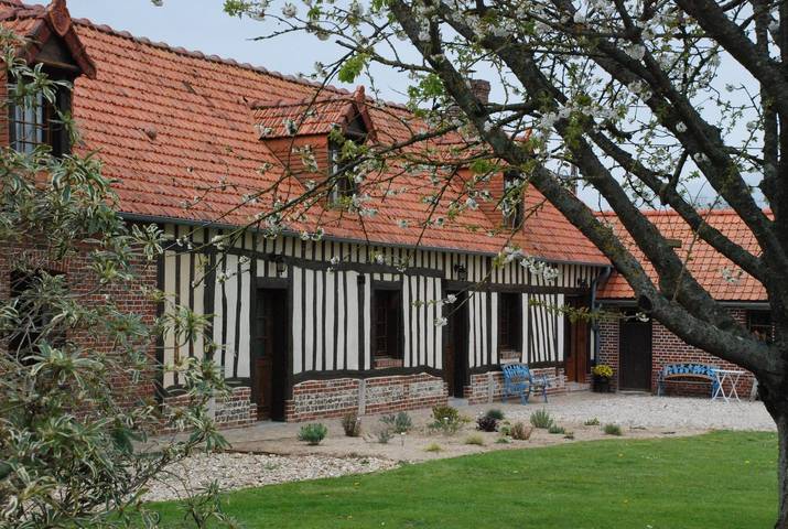 Gîte pour 8 personnes, avec jardin et terrasse