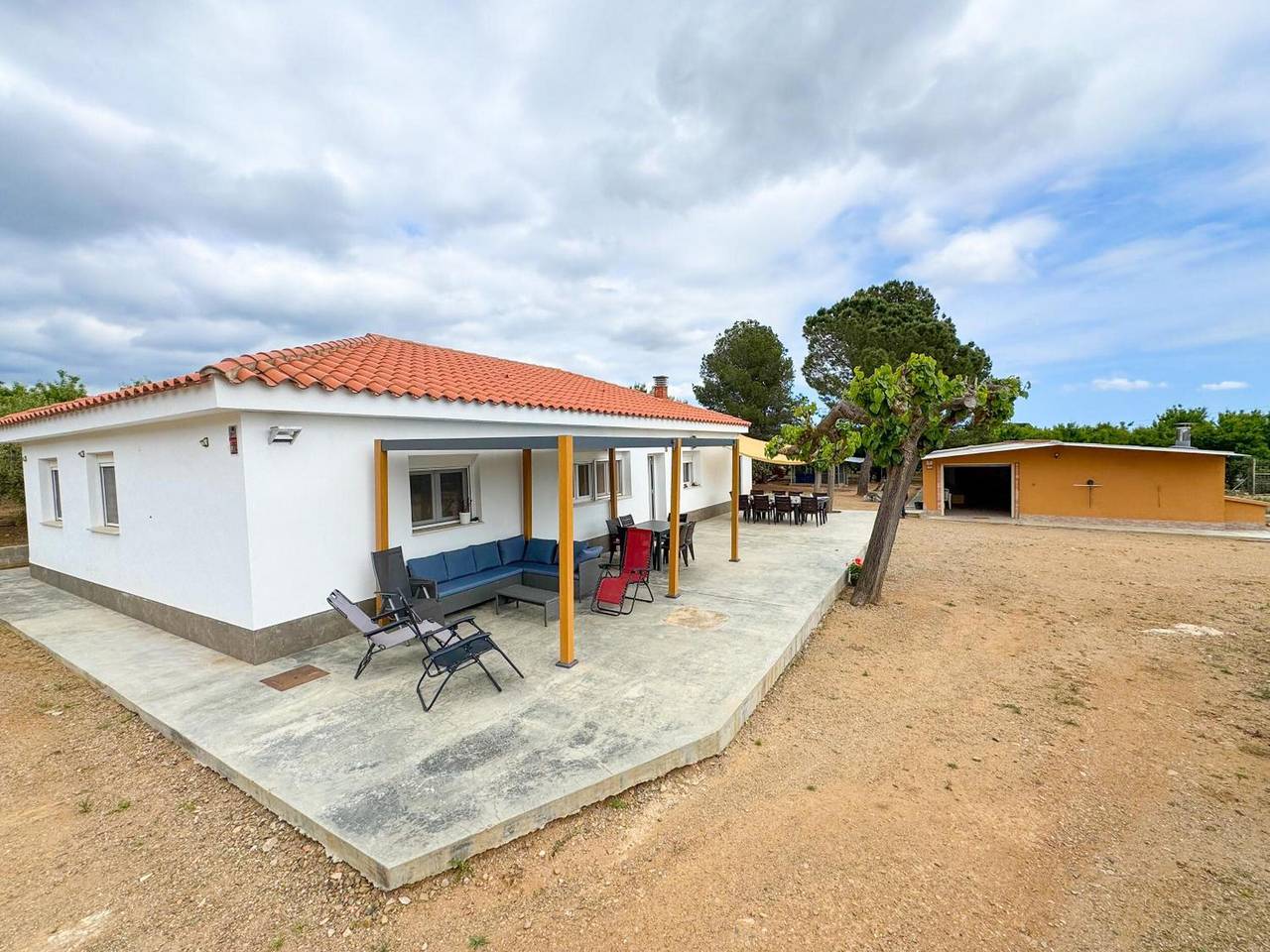 Villa 'Yenny' avec piscine privée, Wi-Fi et climatisation in Reus, Baix Camp