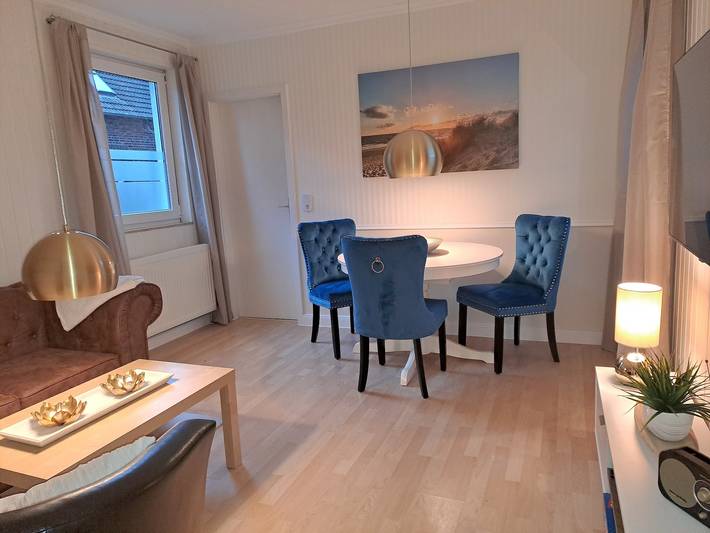 Ferienwohnung für 3 Personen, mit Terrasse und Garten in Rövershagen