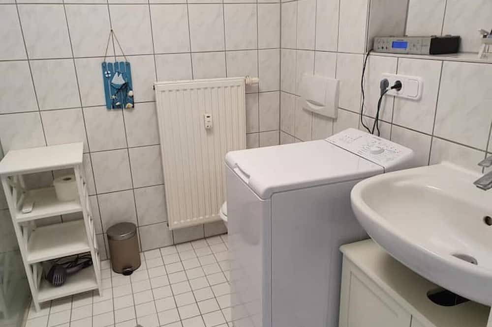 Ganze Wohnung, Ferienwohnung 2 Zimmer in Bad Dürrenberg direkt an der Saline in Bad Dürrenberg, Saale-Unstrut