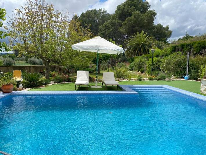 Apartamento de vacaciones para 4 personas, con jardín además de piscina y vistas - 1