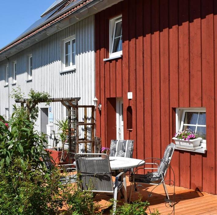 Ferienwohnung für 2 Personen, mit Terrasse und Ausblick in Weißensberg