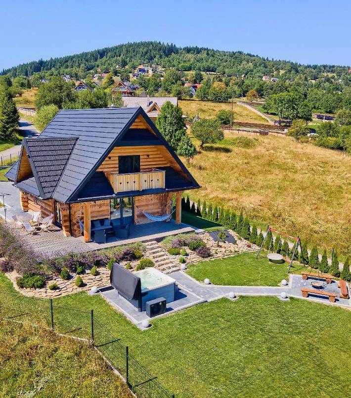 Dom dla 8 osób, z Balkon i Jacuzzi oraz Taras i Ogród w Zawoja