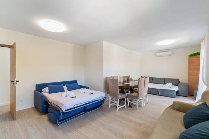Villa con Piscina Privada y Vistas al Garraf in San Pedro de Ribas, Garraf