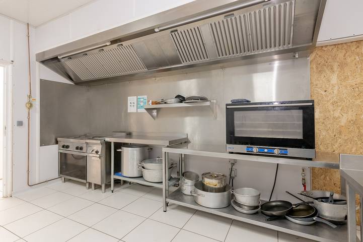 "Clos Du Oui" with Pool, Shared Terrace & Garden – Rate for 50 Guests in Arvillard, Chambéry region