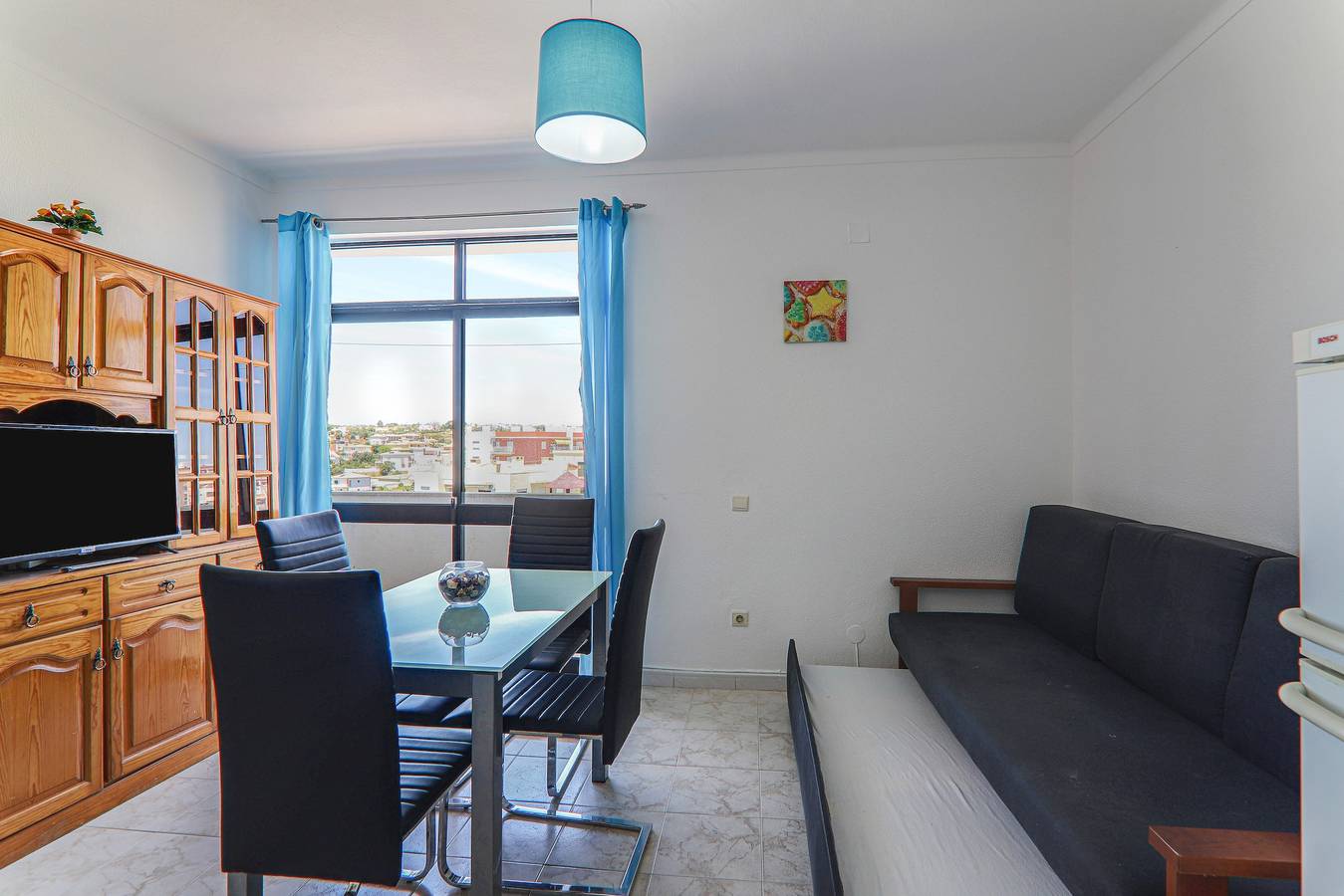 Geheel appartement, Appartement Torre Sol 909 aan het Strand met Zwembad, Tuin en Balkon in Armação de Pêra (costa), Armação de Pera