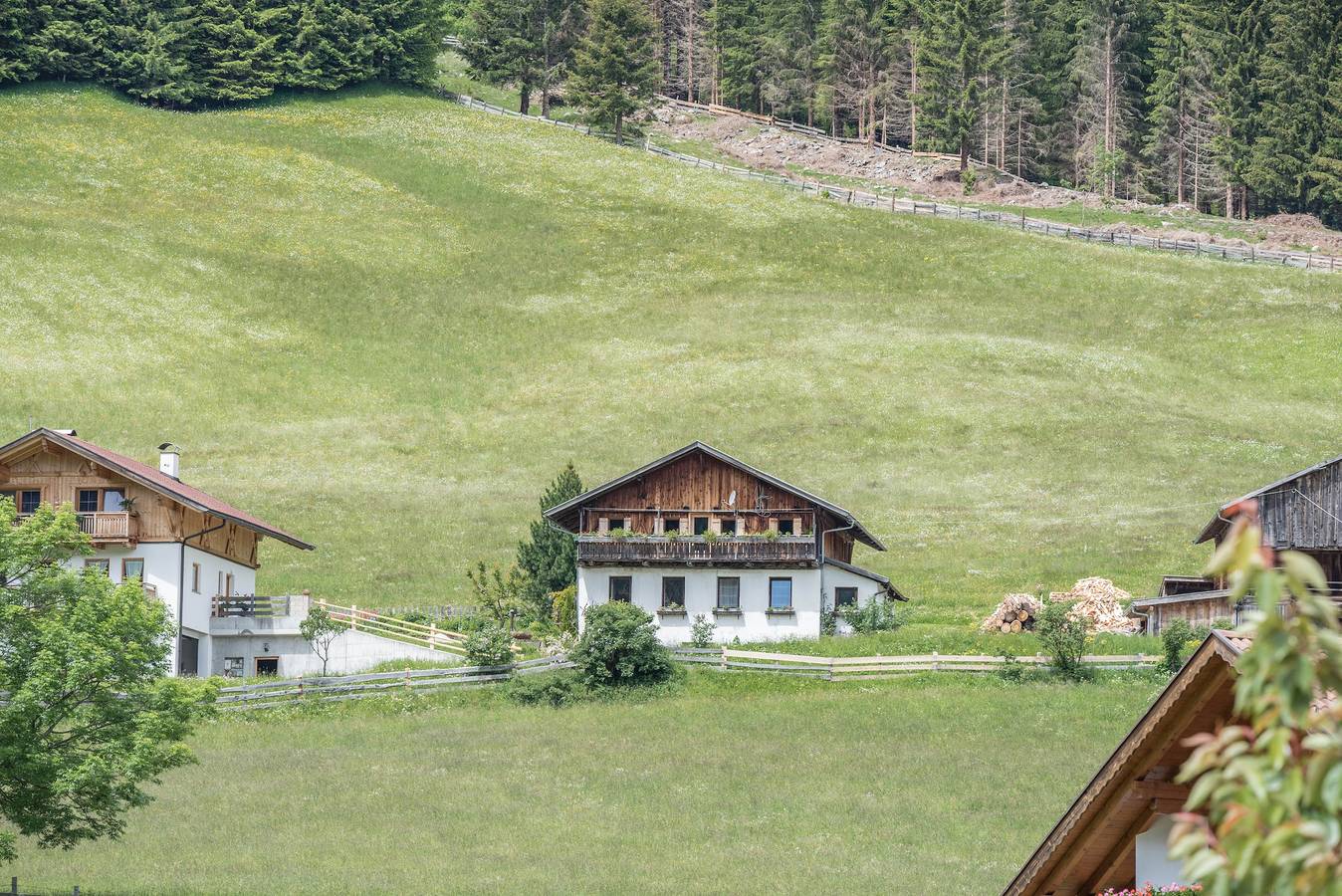 Apartamento entero, Moderno apartamento "Reider" con vistas a la montaña, Wi-Fi y balcón in Sarentino, Alpes de Sarntal