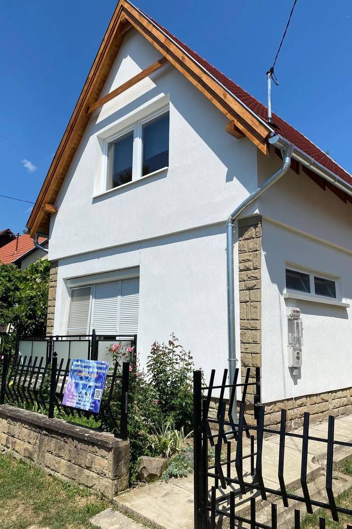 Freistehendes Ferienhaus in Dombóvár mit Terrasse und Garten in Dombowa, Komitat Tolnau