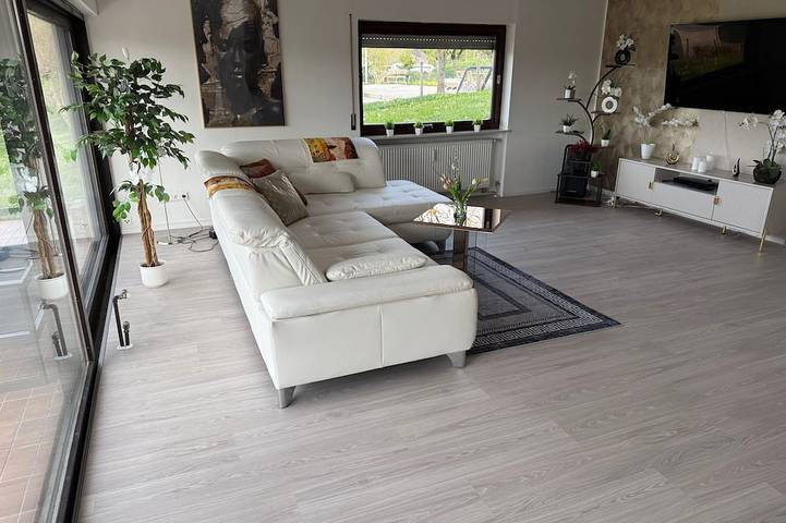 Apartamento inteiro, Modern apartment renovated in 2025 - quiet location - 10 km from Basel in Rheinfelden, Floresta Negra do Sul