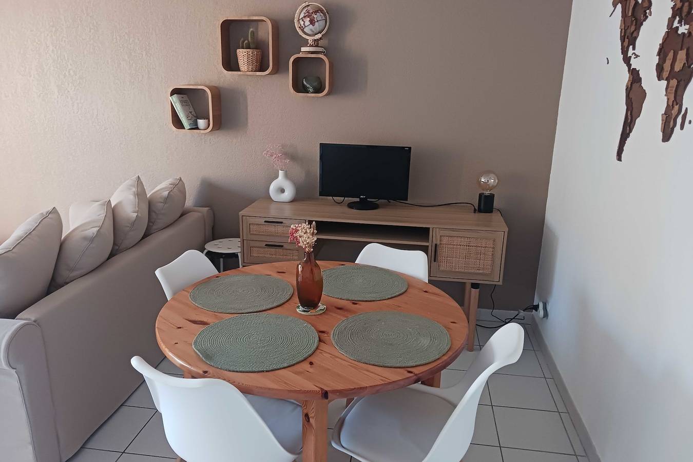 Apartamento entero, Apartamento de vacaciones para 4 personas con balcón in Port Marianne, Montpellier