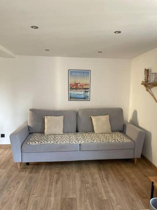 Location de vacances pour 3 personnes, avec piscine et balcon à Sigoulès - 3