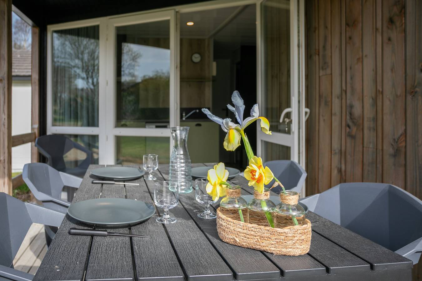 Ferienwohnung 'Chalet Premium 1' mit privater Terrasse und Gemeinschaftsgarten in Pleumeur-Bodou, Rosa Granitküste