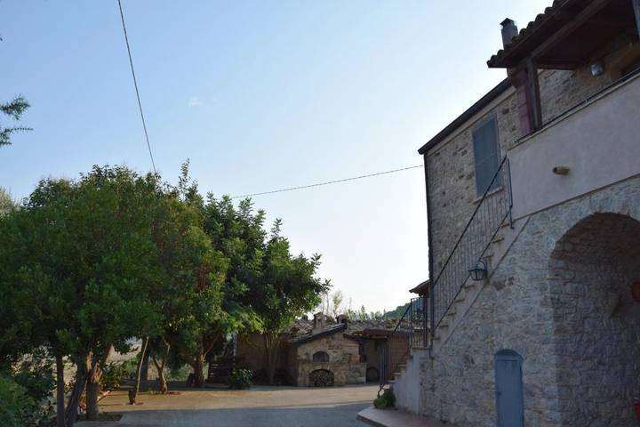 Location de vacances pour 4 personnes, avec jardin et vue, animaux acceptés à Rocca Imperiale - 3