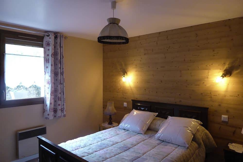 Geheel appartement, T2 on the ground floor of our Villa, in Guillestre, Briançon en omgeving