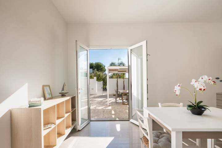 Casa Vacanze 'Arvèa – Lux Coastal Essence' con Terrazza in Comune, Wi-Fi e Aria Condizionata in Orange Sun, Porto Cesareo