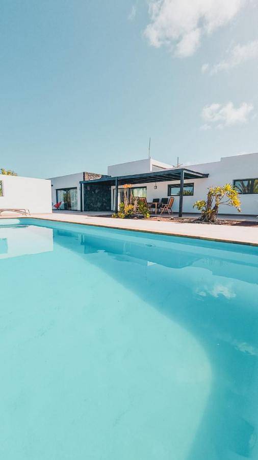 Three-Bedroom Villa in Lajares, La Oliva