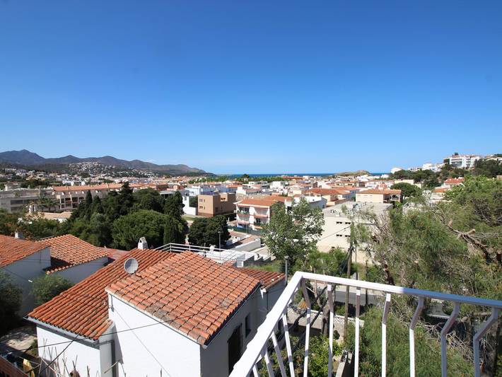 Gîte pour 6 personnes, avec jardin, animaux acceptés à Llançà - 4