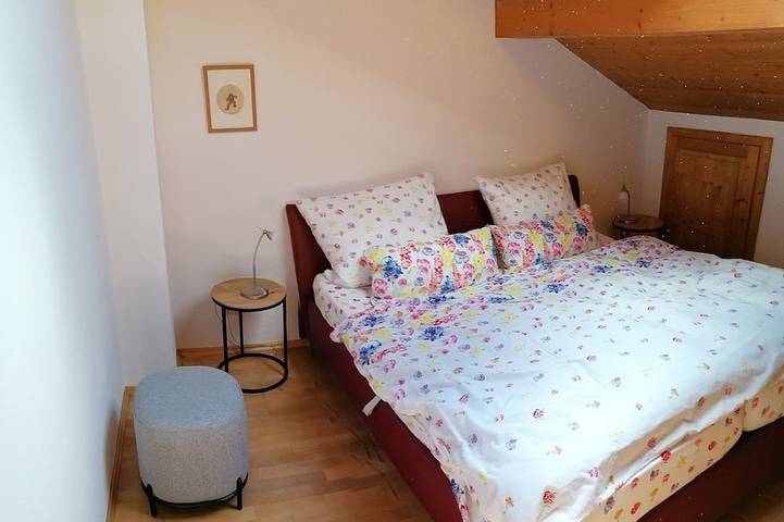 Appartamento intero, Ferienwohnung für 2-4 Personen, 1 Sep. Schlafzimmer und Balkon in Chieming-laimgrub in Chieming, Chiemsee