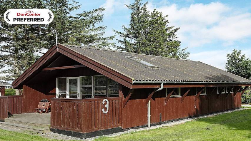 Ferieudlejning for 6 personer, med terrasse i Egense