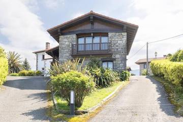 Casa rural para 6 personas, con balcón y vistas en Urola Costa
