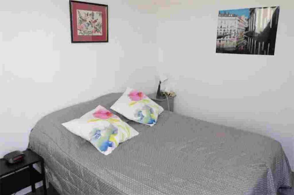 Chambre Avec Petit Déjeuner in Saint-Herblain, Nantes e dintorni