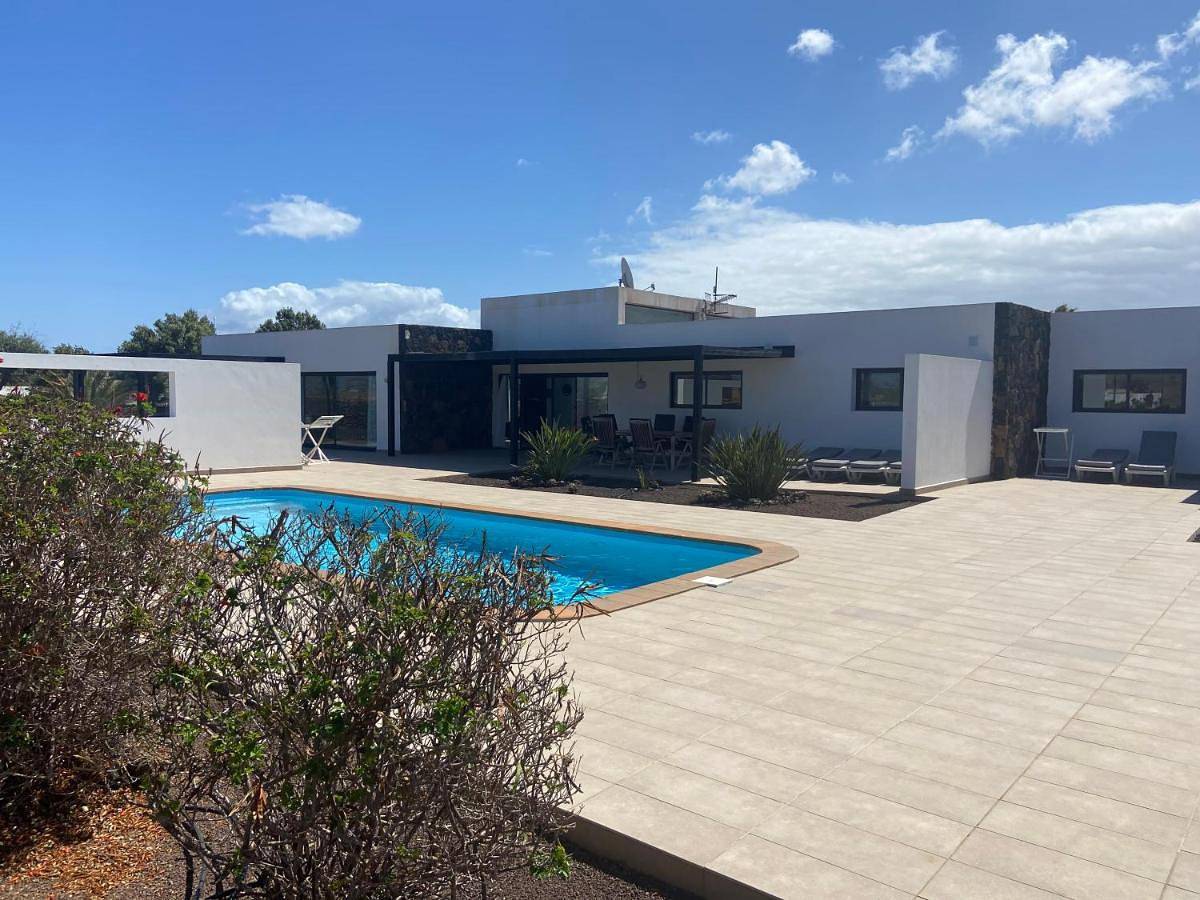 Heated & Shared Pool Villa Matriana 36A, North Shore Villas in Lajares, La Oliva