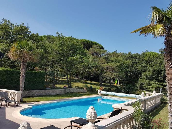 Villa pour 10 personnes, avec jardin ainsi que vue et piscine