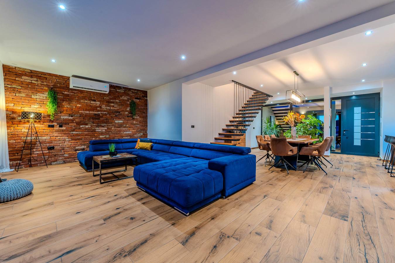 Beautiful villa Lara in Vrana with pool in Pakostane, Zadar