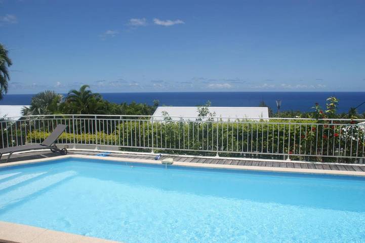 Chambre d’hôte pour 8 personnes, avec jardin ainsi que piscine et vue sur l' Île de la Réunion - 2