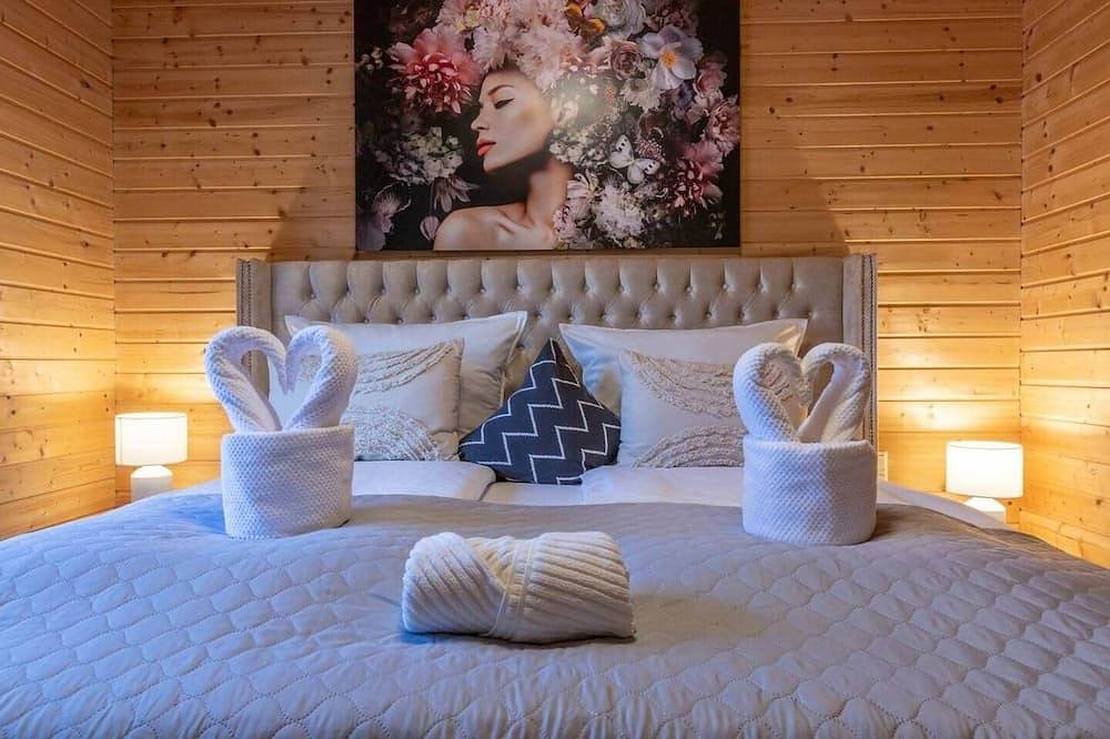 Wellness-Chalet am Badesee für bis zu 10 Personen in Rieden (Eifel), Osteifel