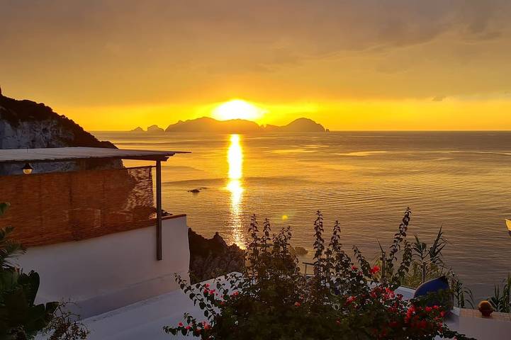 Location de vacances pour 4 personnes, avec Terrasse à Ponza