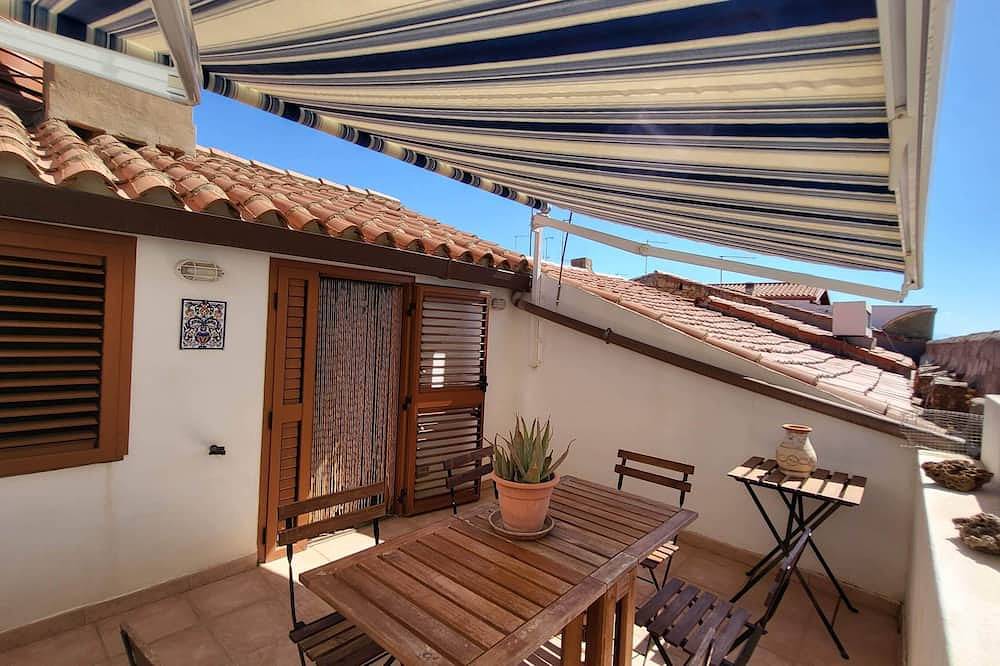 Apartamento entero, Giuliana and Nino's Nest. in Carloforte, Provincia de Carbonia-Iglesias