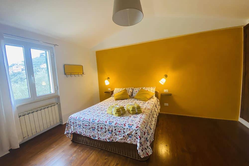 Ganze Wohnung, Bonaventura Holiday Home - Country house with a sea view in Cogorno, Riviera di Levante