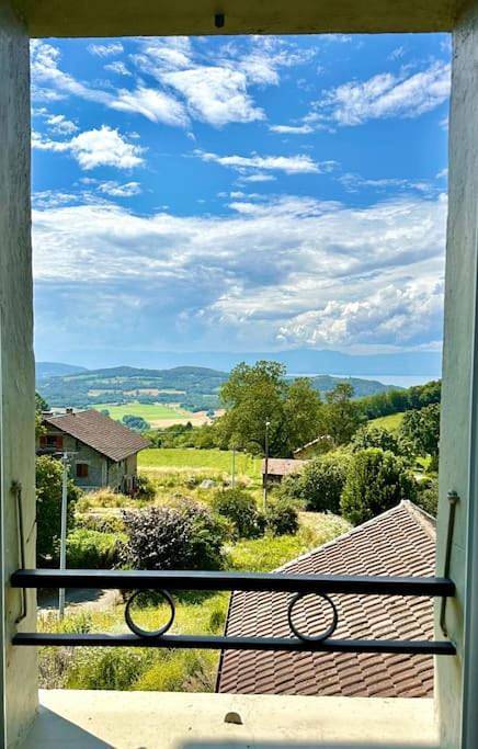 Gîte pour 7 personnes, avec vue et vue sur le lac, animaux acceptés à Orcier - 2