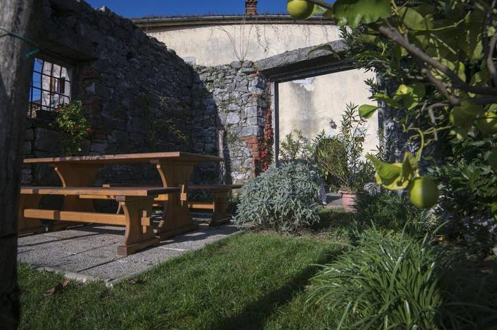 Gîte pour 4 personnes, avec terrasse et vue dans Štanjel - 2