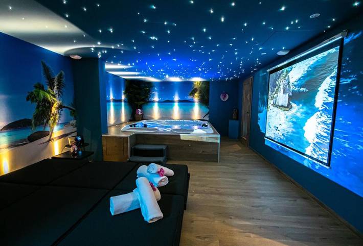 Gîte pour 2 personnes, avec jacuzzi ainsi que terrasse et sauna à Cleebourg - 3