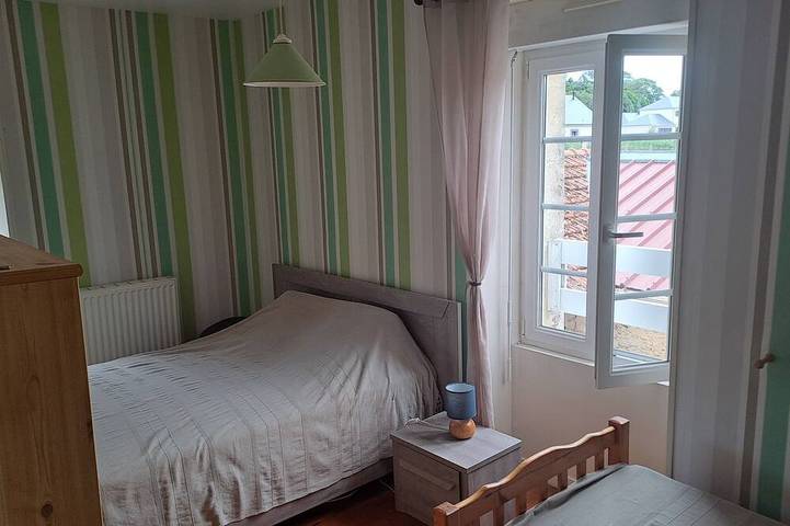 Location de vacances pour 6 personnes, avec terrasse et jardin à Ryes - 4