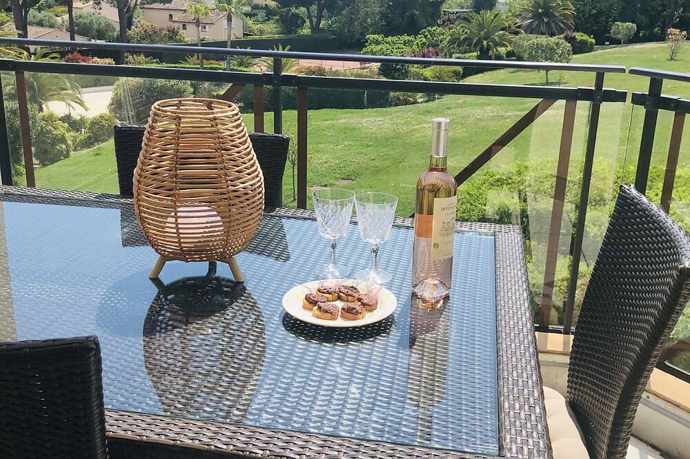 Hel lejlighed, Ferielejlighed for 4 personer med pool in Antibes, Cannes og omegn